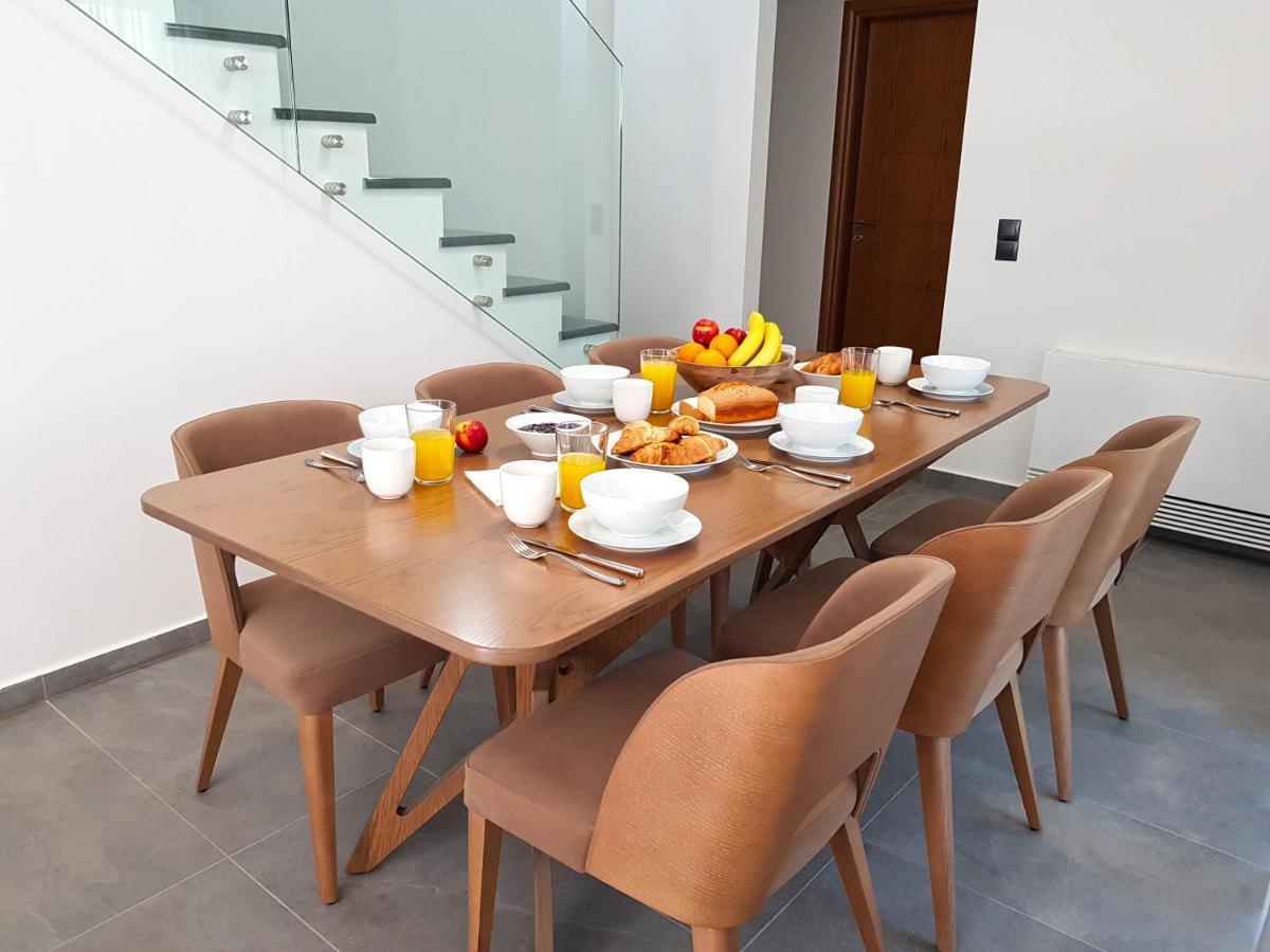 Four Seasons Homes スタロス エクステリア 写真